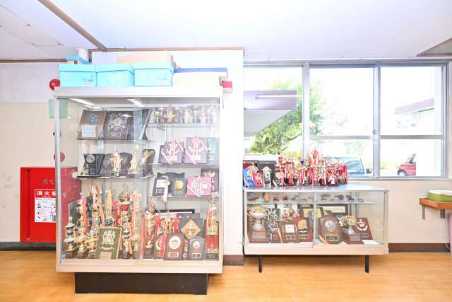 17-2.トロフィー.JPG 17-2.トロフィー.JPG