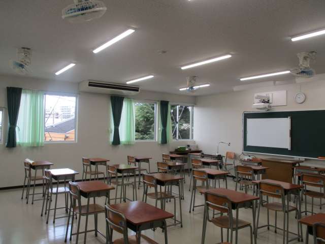 ３B教室