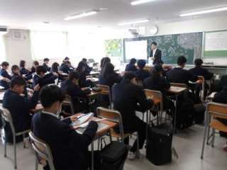 ���ؼ���