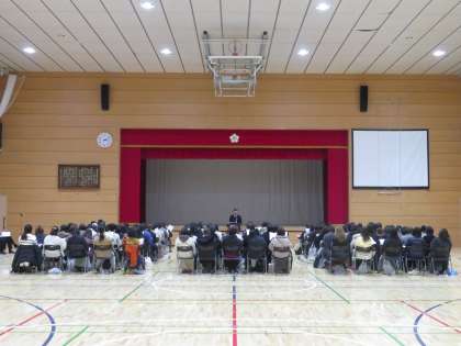 �ݸ�Բ���ͻ�